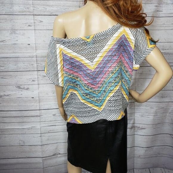 H.i.p. happening in the present oversize Womens Multicolor Chevron Knit Top M - Picture 5 of 8